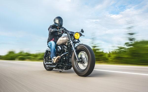 there are often discounts for riders who have completed a safety course, have numerous policies with the same insurance provider, or have a good driving record